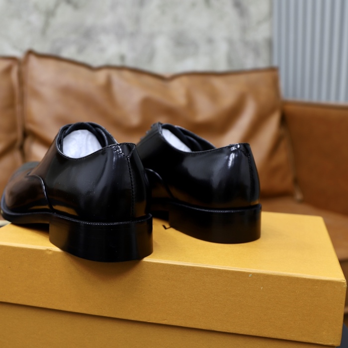 Men L*ouis V*uitton Top Quality loafers005
