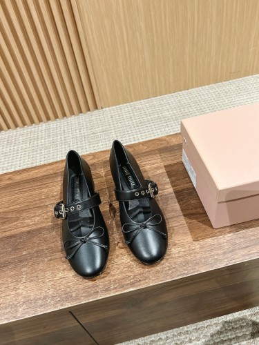 Women M*iu M*iul Top Sneaker