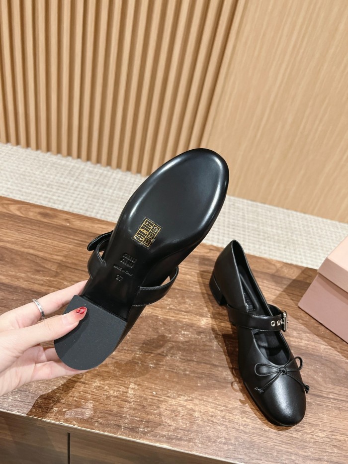 Women M*iu M*iul Top Sneaker
