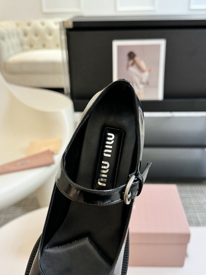 Women M*iu M*iul Top Sneaker