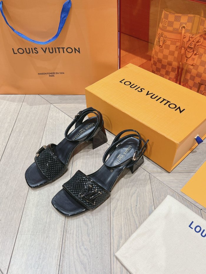 Men L*ouis V*uitton Top Quality Sandals 5.5