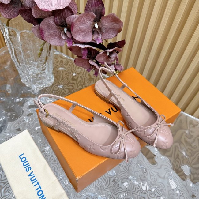 Women L*ouis V*uitton Top Quality Sandals002