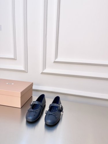 Women M*iu M*iul Top Sneaker