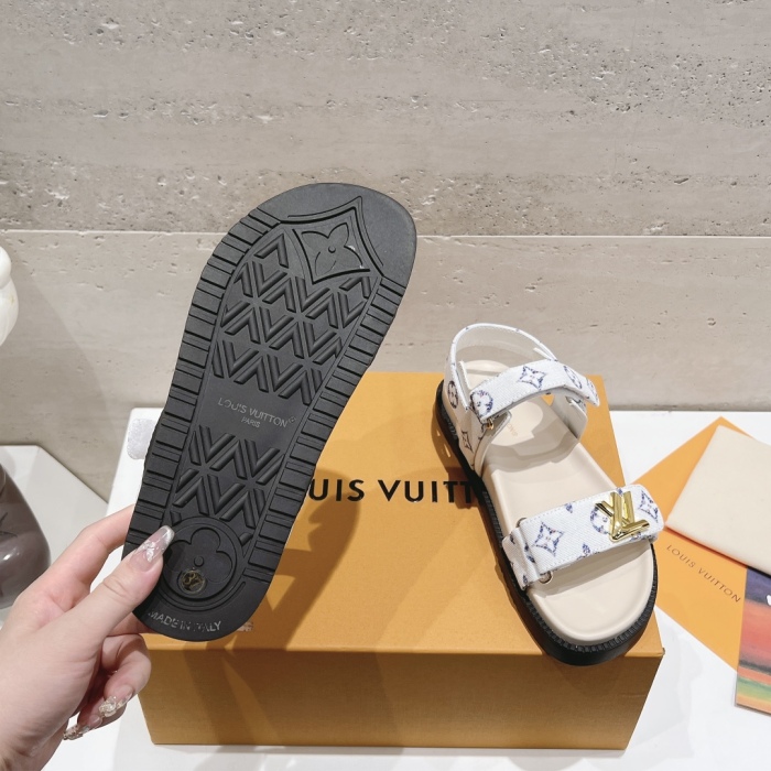 Women L*ouis V*uitton Top Quality Sandals016