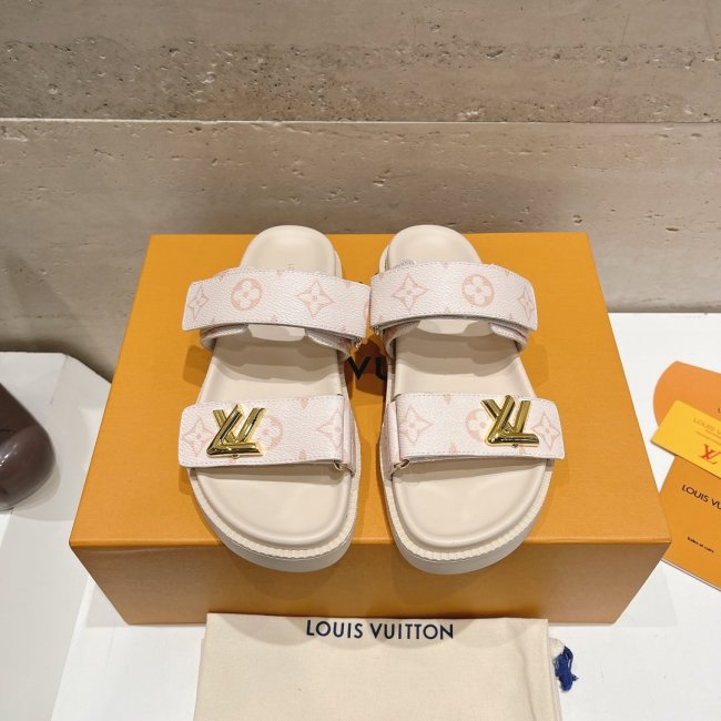 Women L*ouis V*uitton Top Quality Sandals018