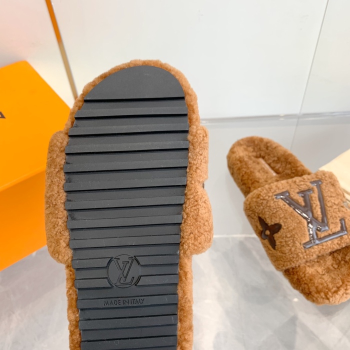 Women L*ouis V*uitton Top Quality Sandals