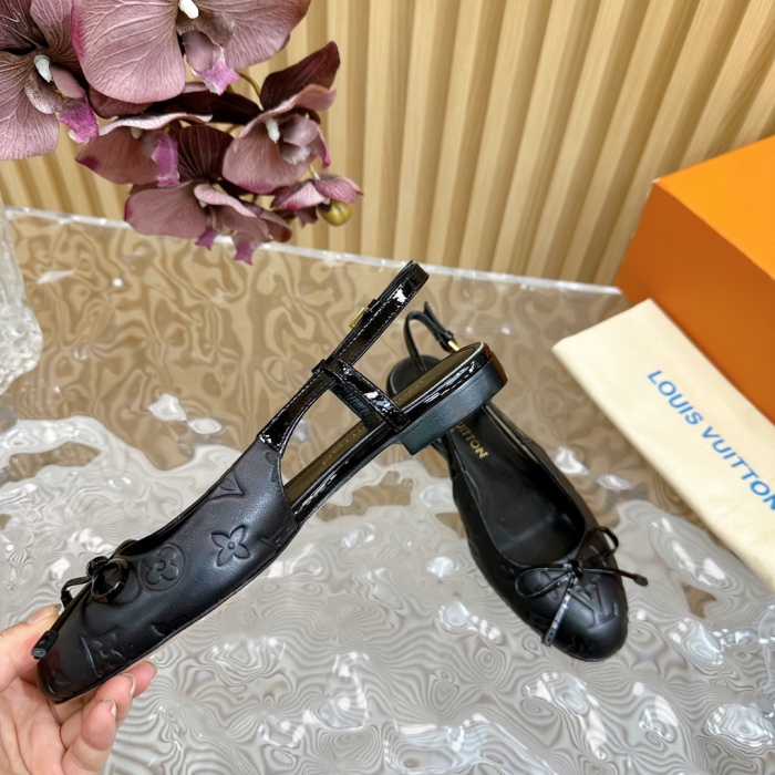 Women L*ouis V*uitton Top Quality Sandals002