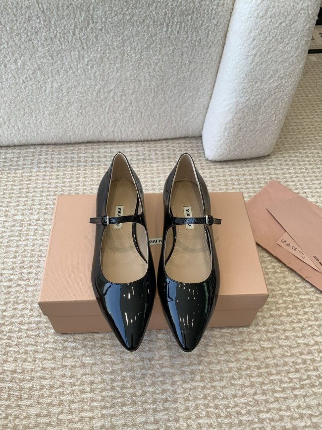 Women M*iu M*iul Top Sneaker