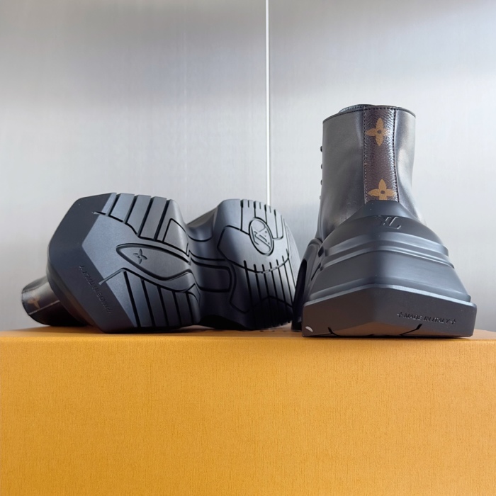 Men L*ouis V*uitton Top Quality Boot  7CM