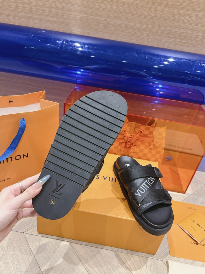 Men L*ouis V*uitton Top Quality Sandals