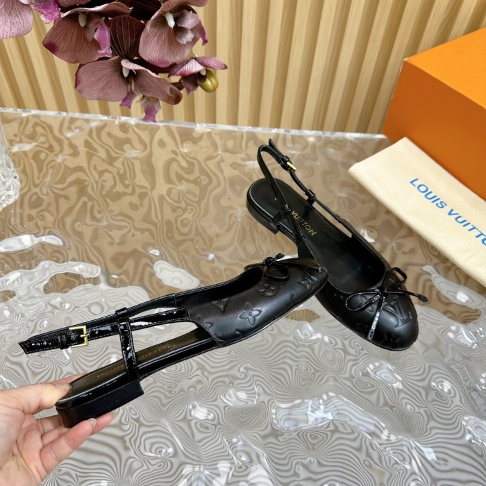 Women L*ouis V*uitton Top Quality Sandals002