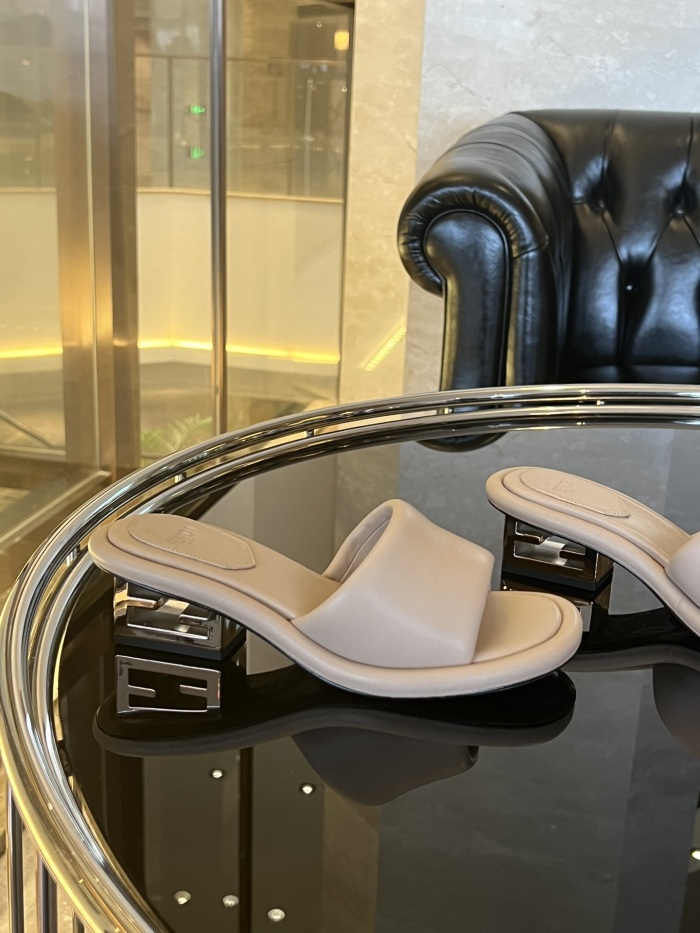 Women F*endi Top Sandals