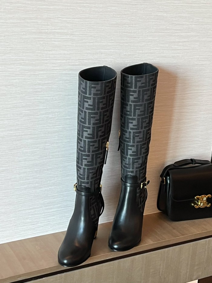 Women   F*endi Top  Quality Boot