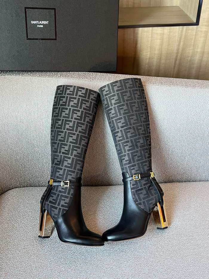 Women   F*endi Top  Quality Boot