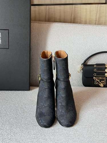 Women  F*endi Top  Quality  Boot