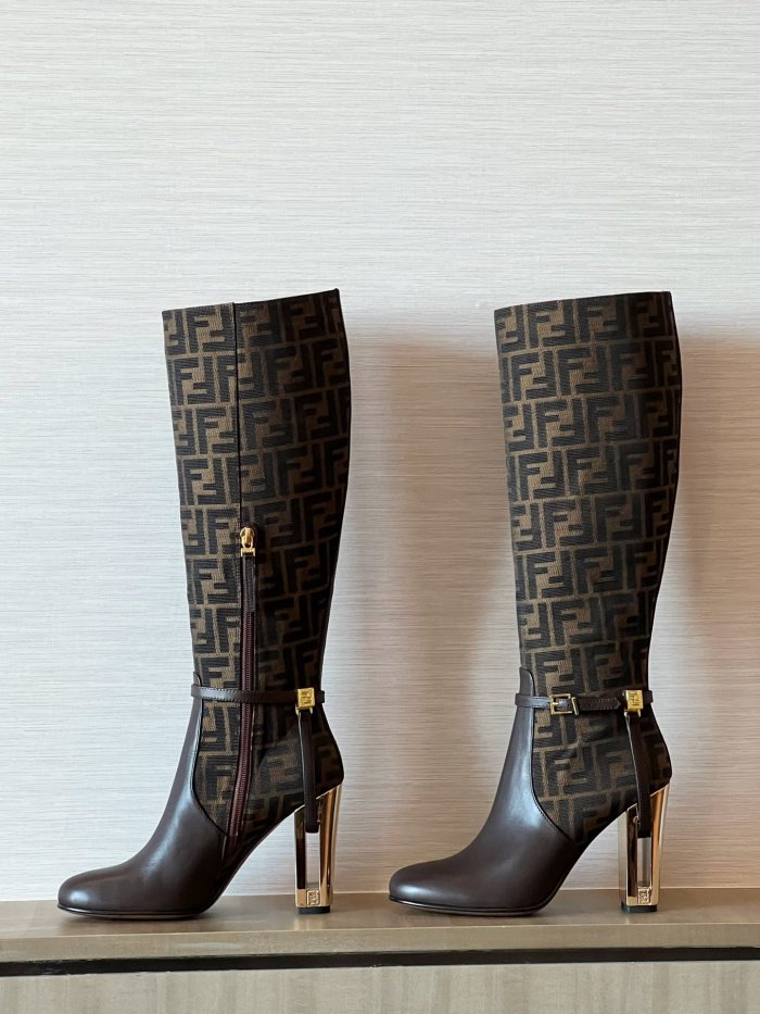 Women  F*endi Top  Quality  Boot