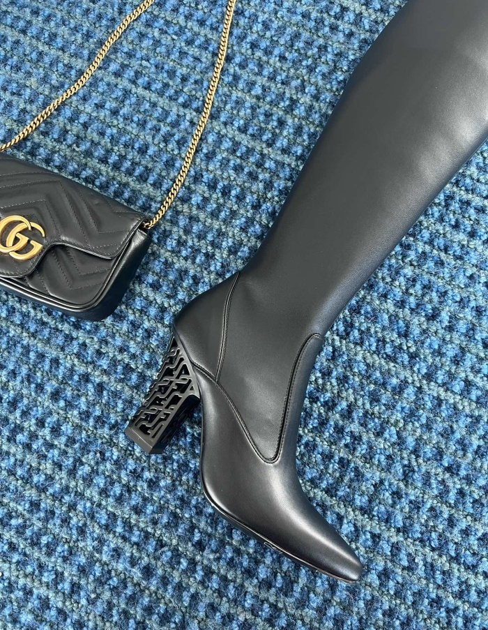 Women  F*endi Top  Quality  Boot