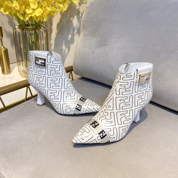 Women   F*endi Top  Quality Boot