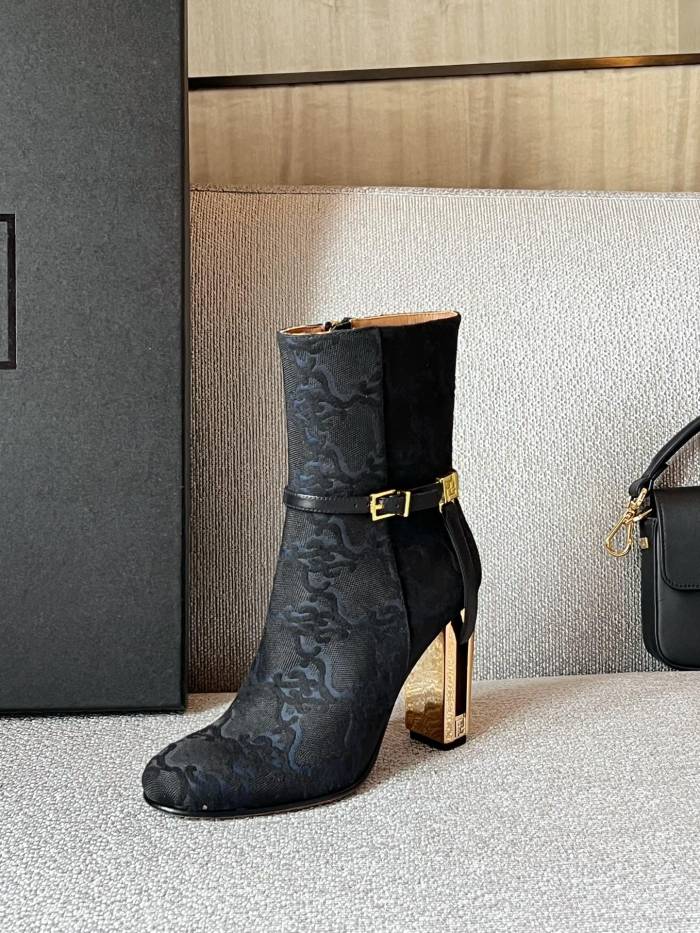 Women  F*endi Top  Quality  Boot