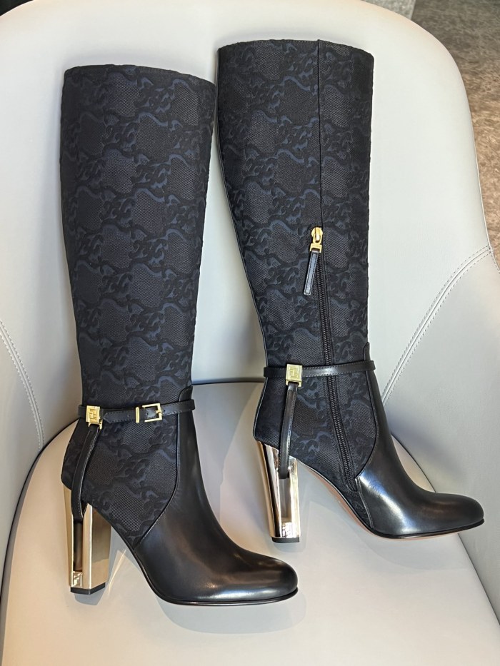 Women   F*endi Top  Quality Boot