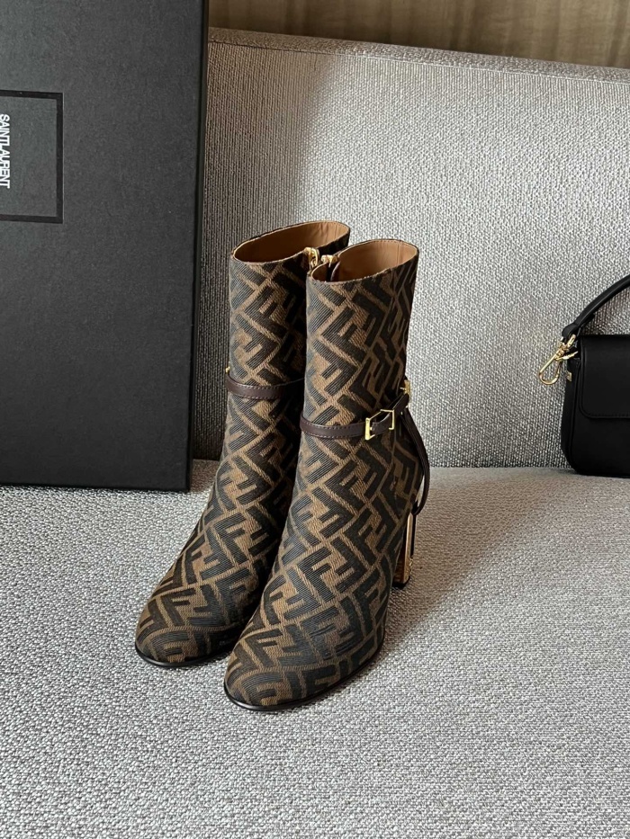 Women   F*endi Top  Quality Boot