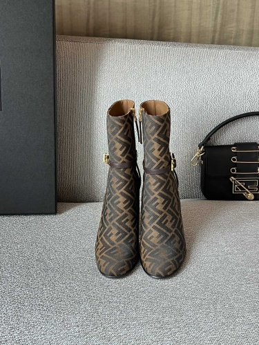 Women   F*endi Top  Quality Boot