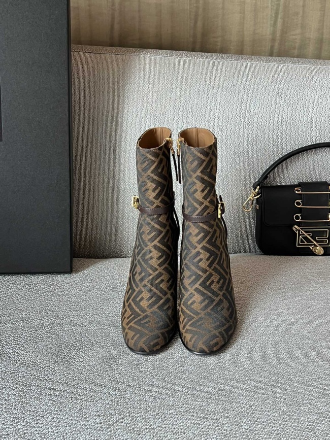 Women   F*endi Top  Quality Boot