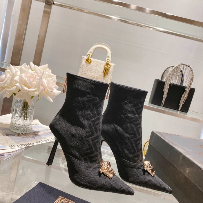Women   F*endi Top  Quality Boot