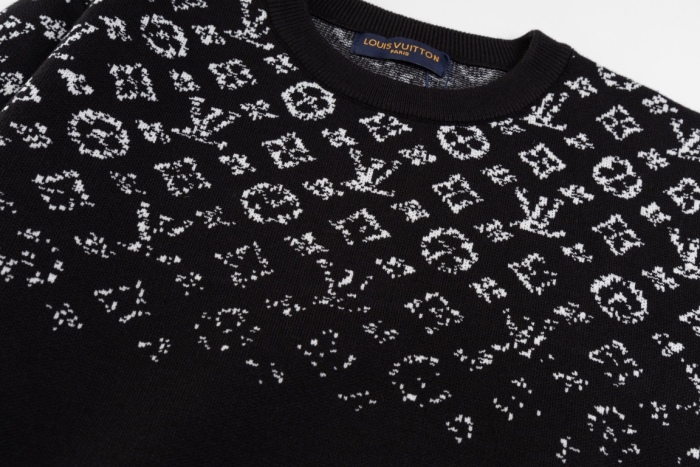  Top Quality2743