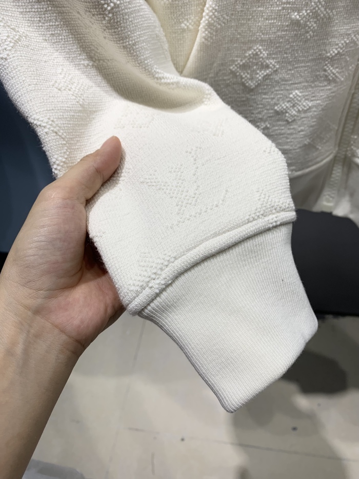  Top Quality2742