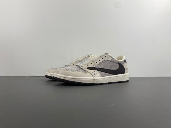 T*ravis S*cott x A*ir Jor*dan 1 Low OG  LX1988-100