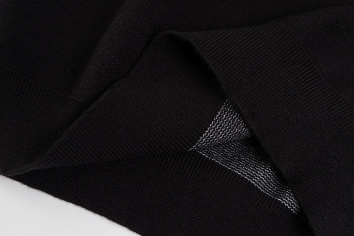  Top Quality2743