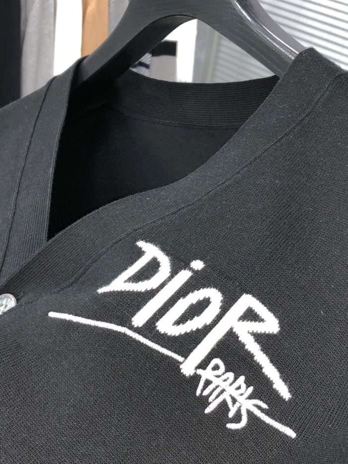  Top Quality1828