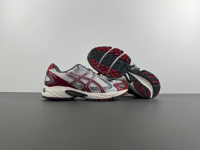 A*sics G*el-Kahana Tr V4  Black Silver   1203A585-100