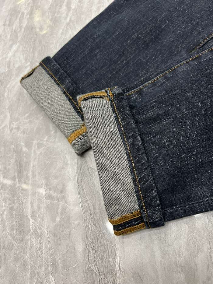  Top Quality1027