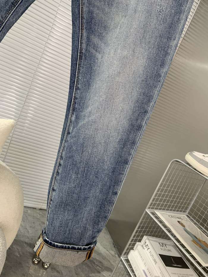  Top Quality1020