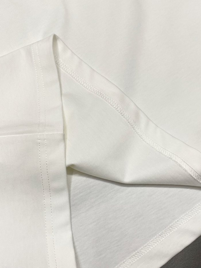  Top Quality744
