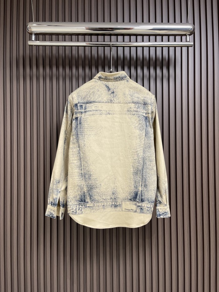 Top Quality561