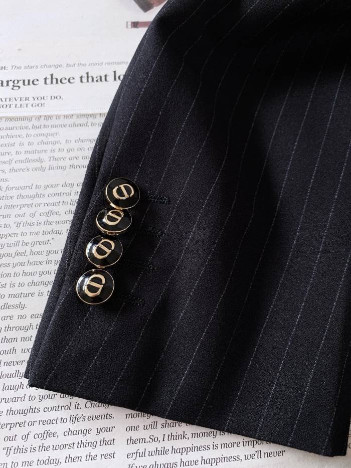  Top Quality563