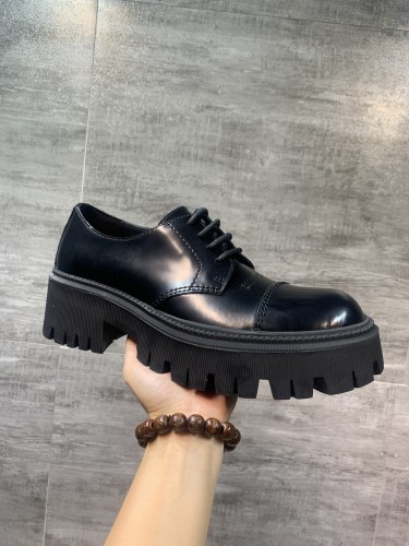 Men Women  B*alenciaga  Sneaker