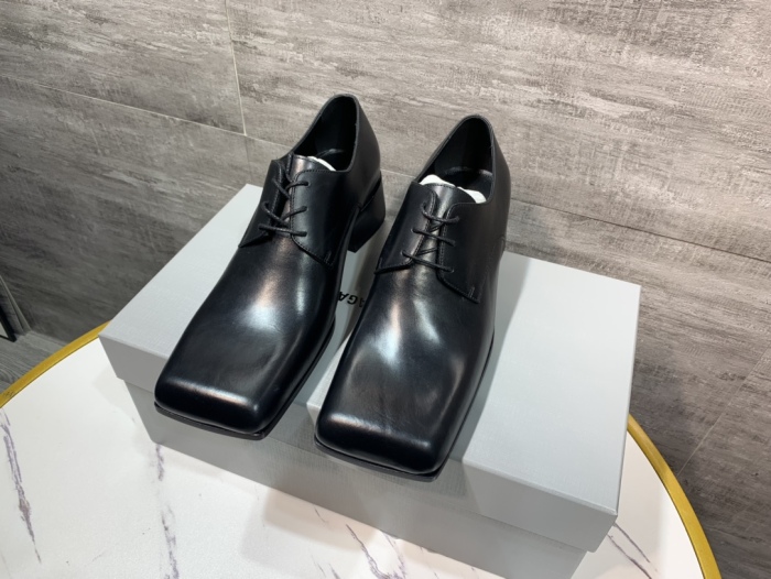 Men Women  B*alenciaga  Sneaker