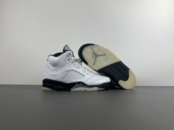 Air Jordan 5 Retro  White and Black   DD0587-110