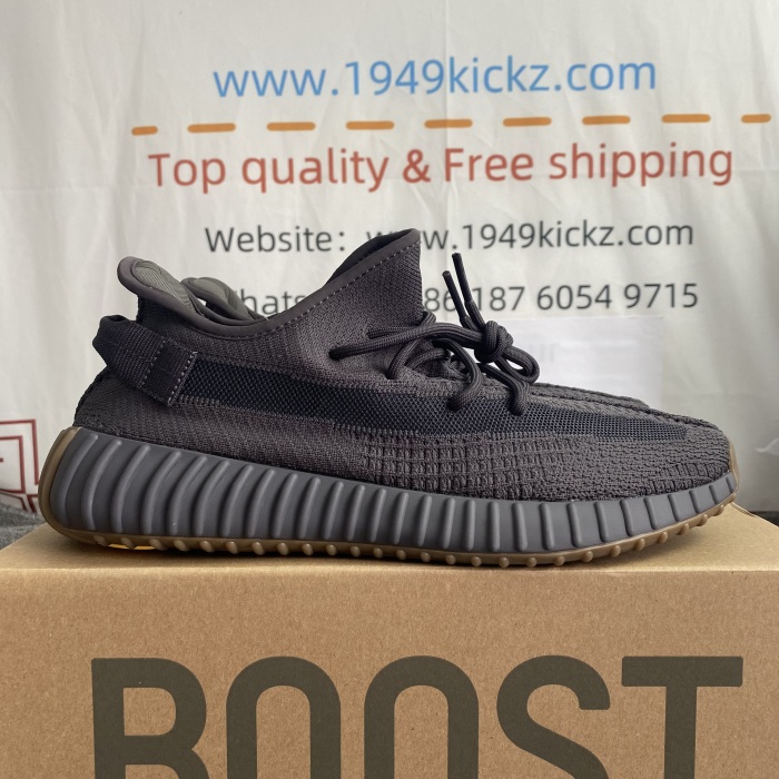 Yeezy Boost 350 V2   FY2903