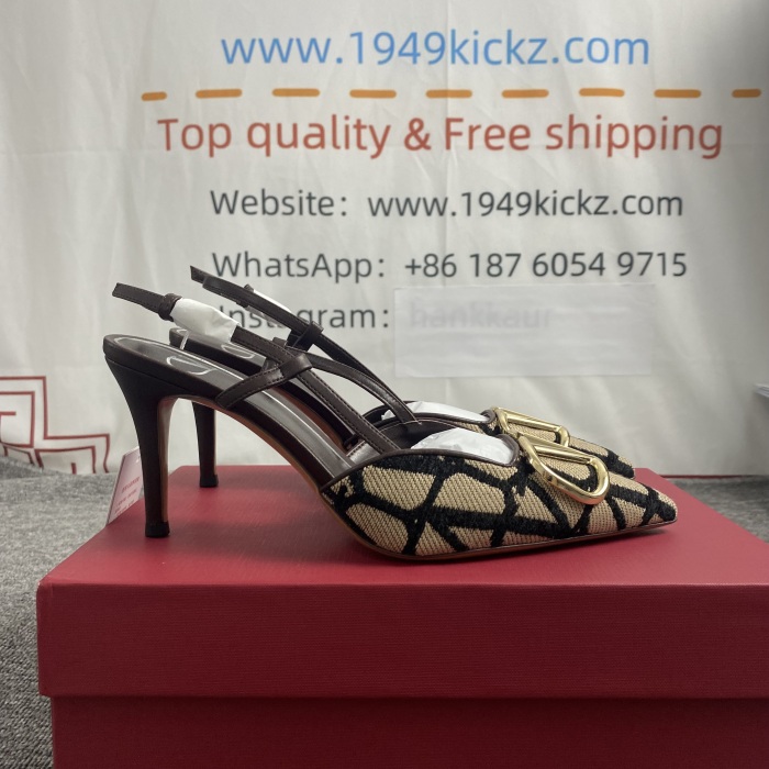 Women V*alentino Top Quality Sandals