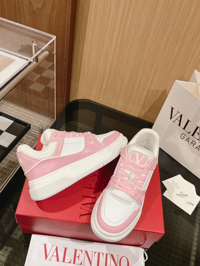 Men Women 𝑉*𝐴𝐿𝐸𝑁𝑇𝐼𝑁𝑂 Top Sneakers