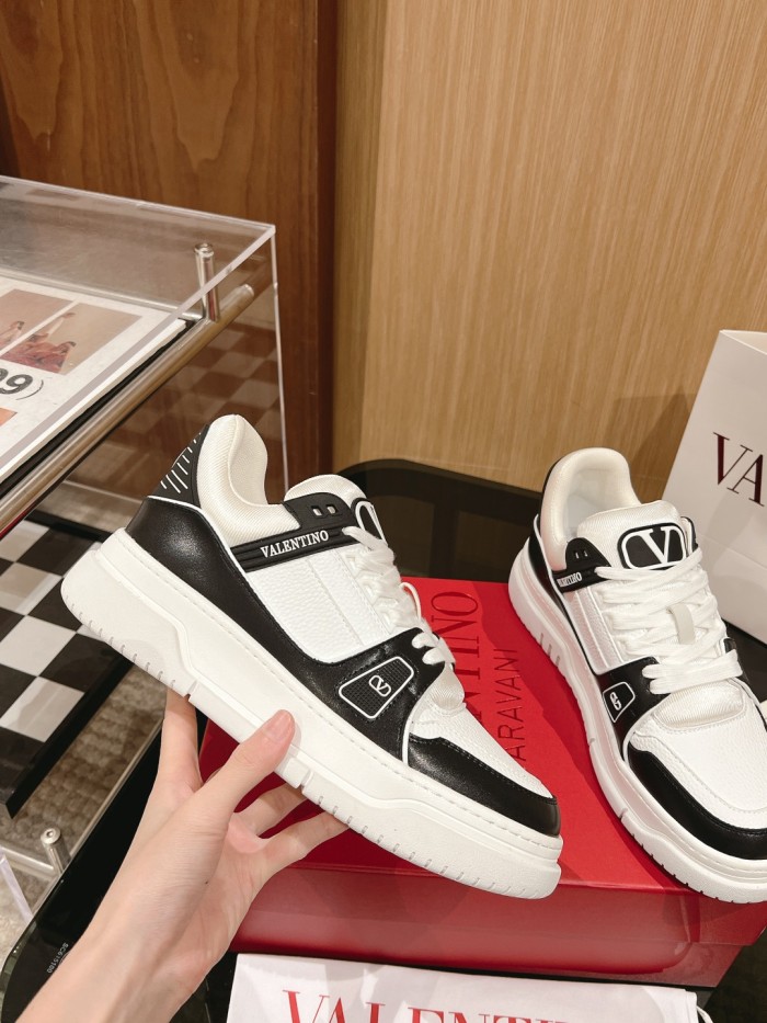 Men Women 𝑉*𝐴𝐿𝐸𝑁𝑇𝐼𝑁𝑂 Top Sneakers