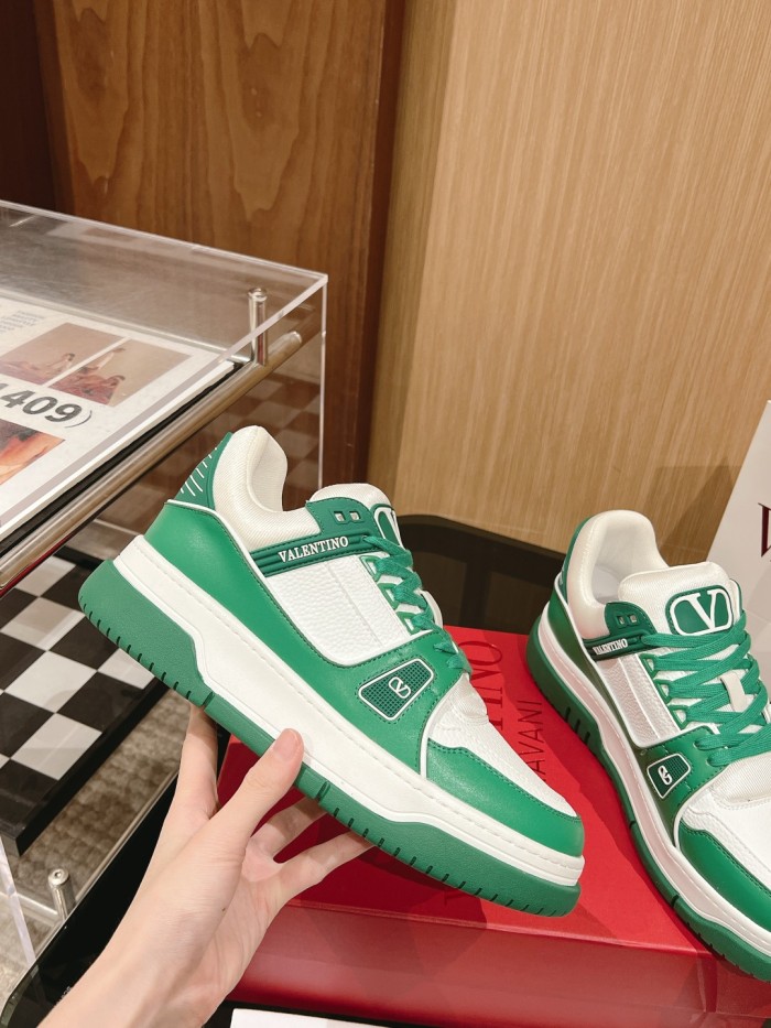 Men Women 𝑉*𝐴𝐿𝐸𝑁𝑇𝐼𝑁𝑂 Top Sneakers