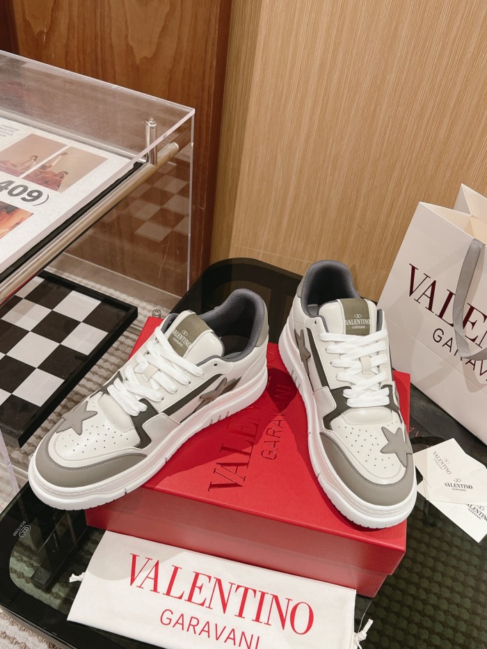Men Women 𝑉*𝐴𝐿𝐸𝑁𝑇𝐼𝑁𝑂 Top Sneakers