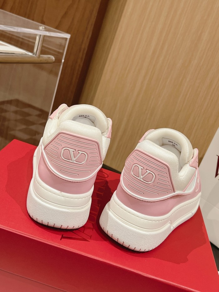 Men Women 𝑉*𝐴𝐿𝐸𝑁𝑇𝐼𝑁𝑂 Top Sneakers