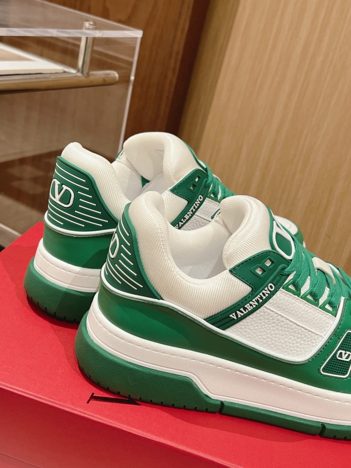 Men Women 𝑉*𝐴𝐿𝐸𝑁𝑇𝐼𝑁𝑂 Top Sneakers